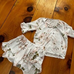 Size S- short sleeve pajama set from Nordstrom. Worn once.